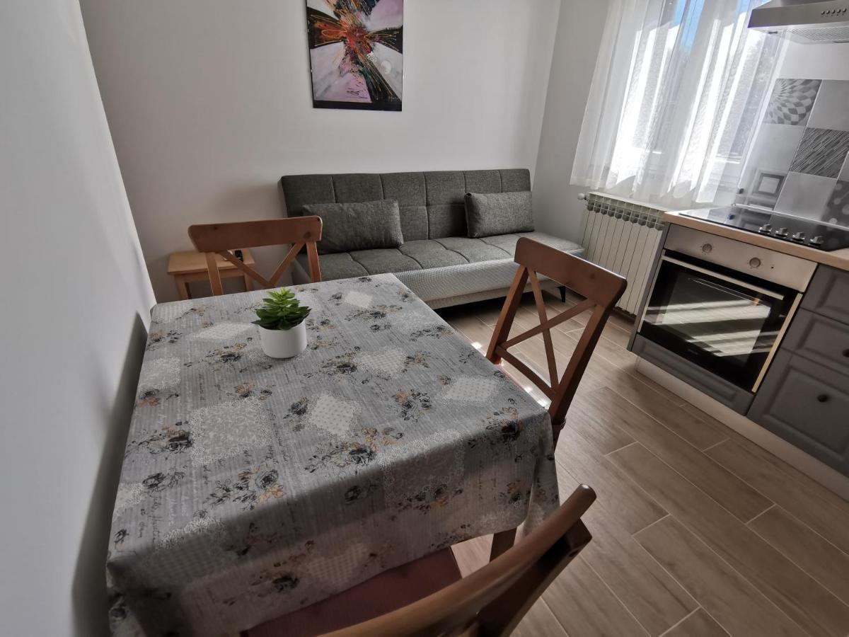 Apartman Marijeta Lägenhet Mošćenička Draga Exteriör bild